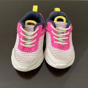 Carter’s light up shoes, size 4